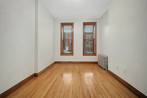 Rented by Compass | media 13