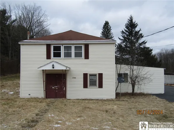 3944 Pickard Rd, Sinclairville, NY 14782