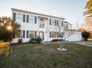 22 Ridge Lake Dr, Hampton, VA 23666