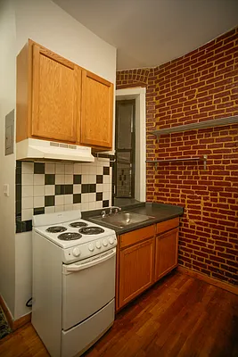 Rented by City Skyline Rentals LLC | media 4