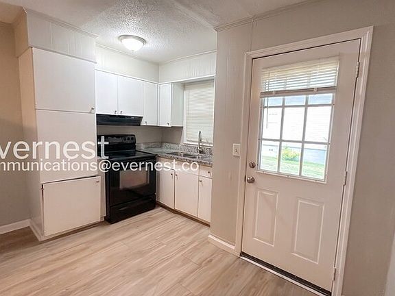 3rd image of 2109 29th Ave N