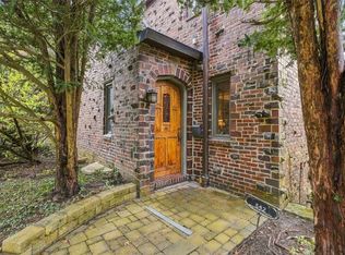 342 Parker Dr, Pittsburgh, PA 15216
