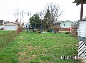 3rd image of 512 Henderson Ave