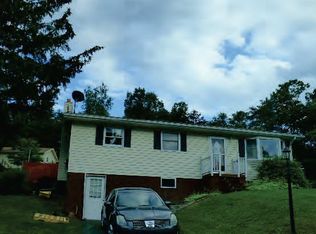 34 Garfield St, Ridgeley, WV 26753