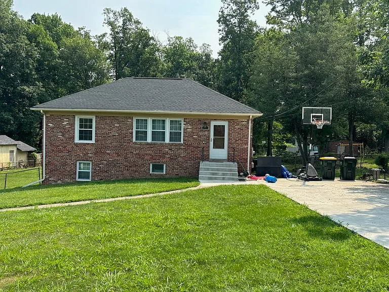 5121 Birch Ln — Photo 2