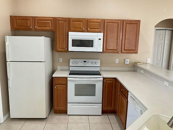 5th image of 1117 SW Sudder Avenue