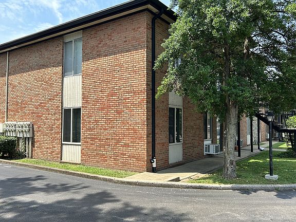 4th image of 2601 Hillsboro Pike APT A1