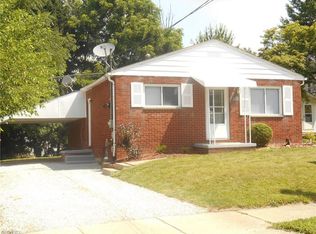 1825 Springfield Center Rd, Akron, OH 44312