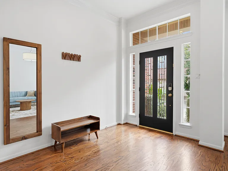 Entrance, Foyer