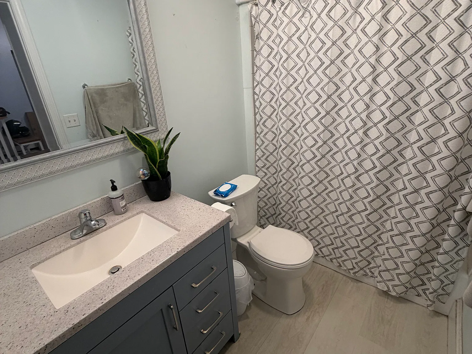 4 bed, 1800 sqft, $3,150 — Photo 3