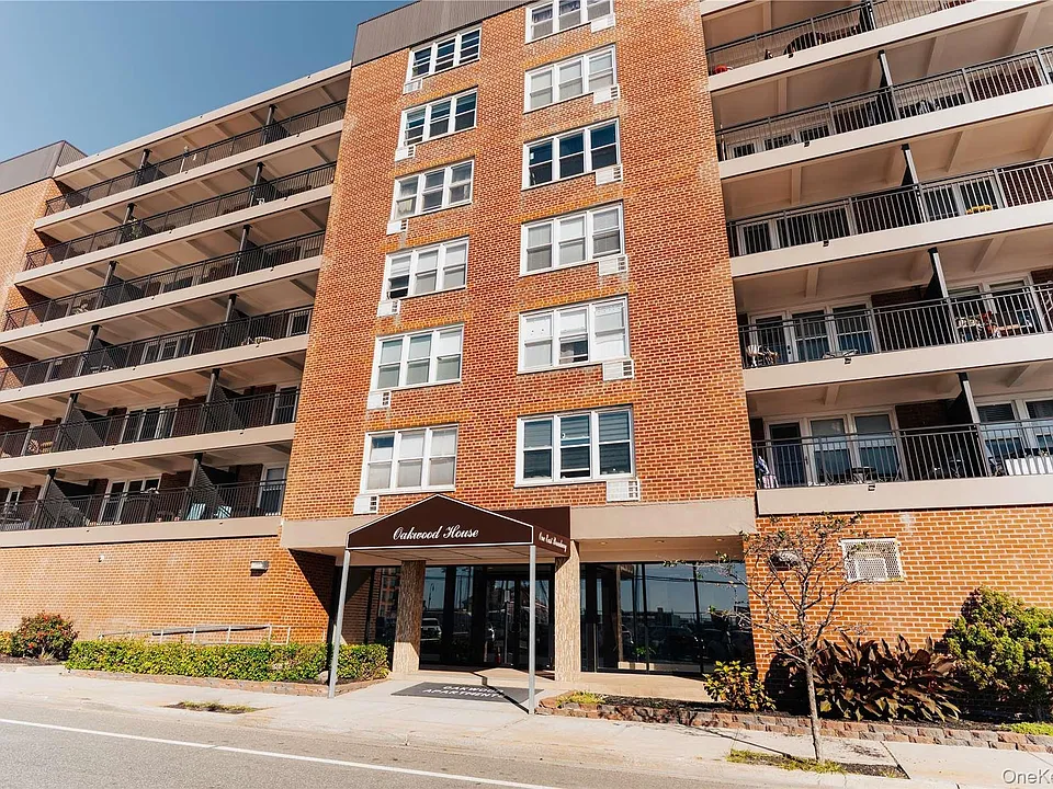 1 Broadway E #4B