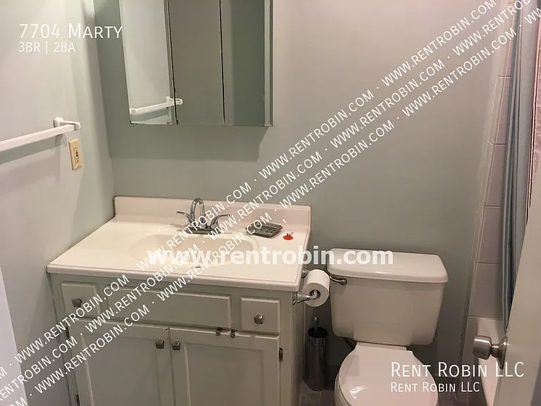 7704 Marty St — Photo 9