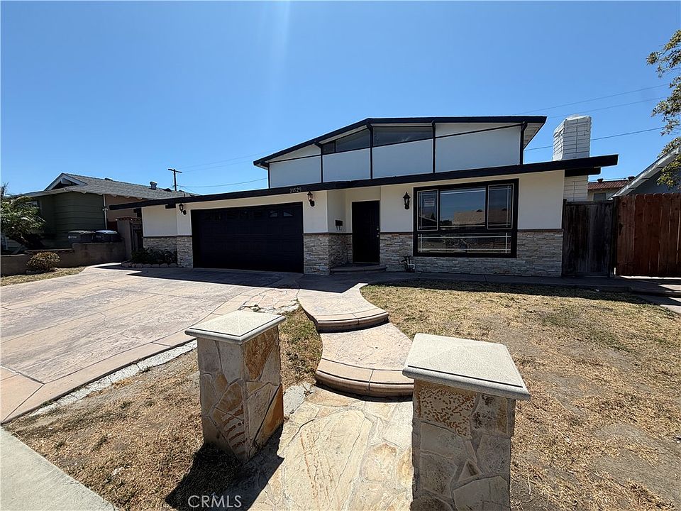 1st image of 21529 Dolores St