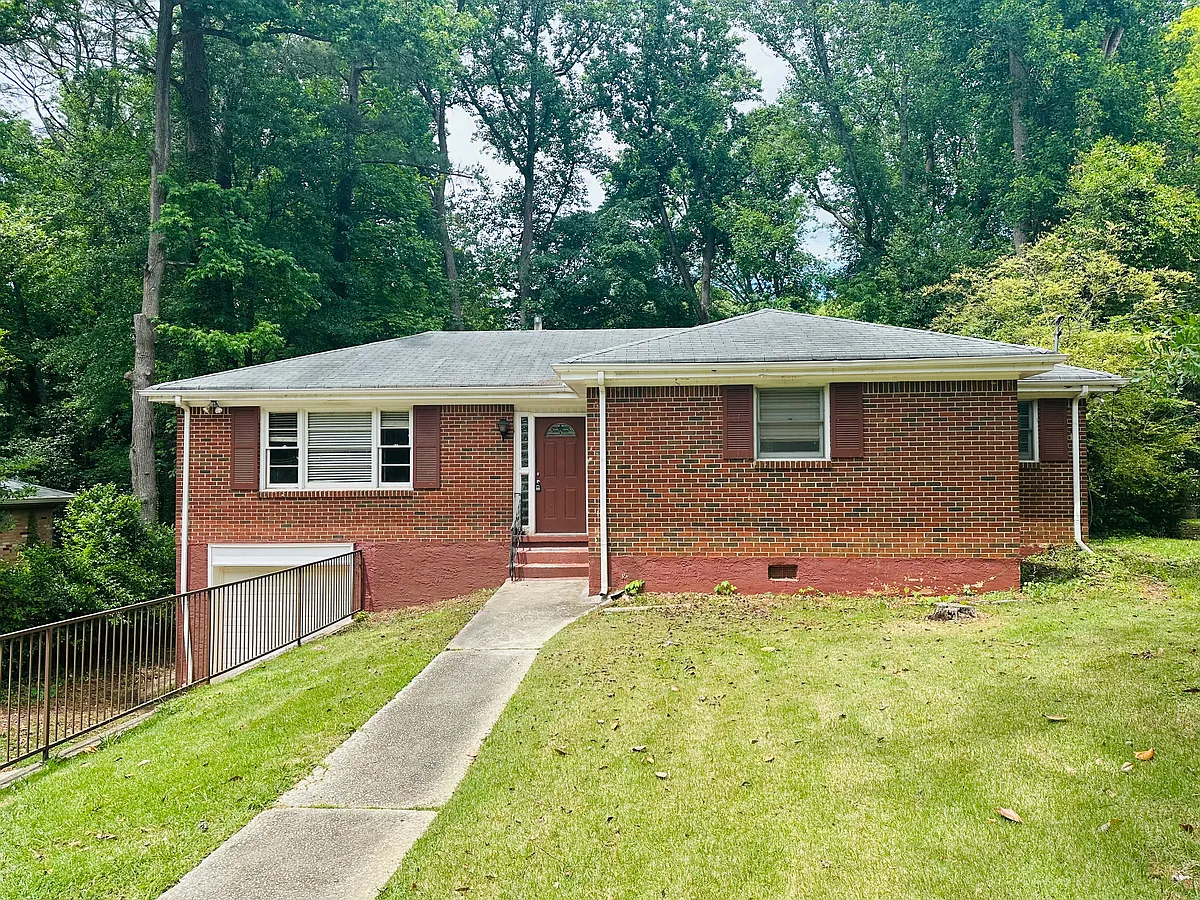 Building Photo - 2725 Rollingwood Ln