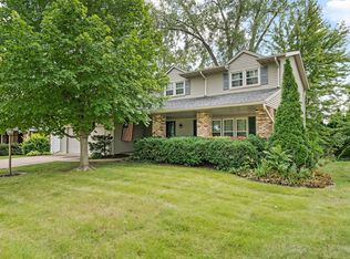 1223 Crow Creek Rd, Bettendorf, IA 52722