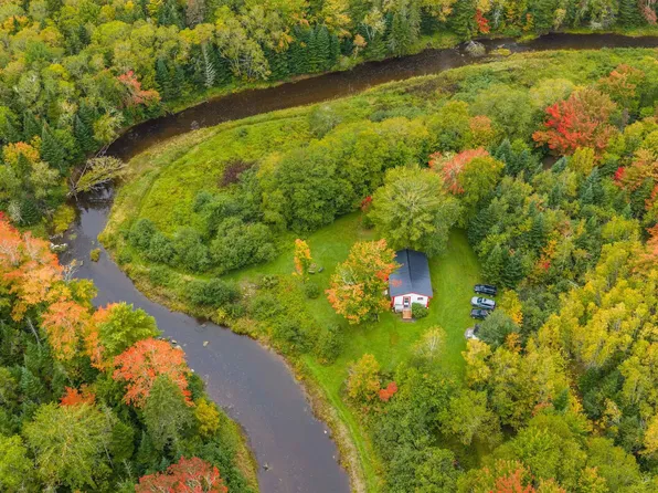 107 Old Barr Rd, Nine Mile River, NS B2S 2W3