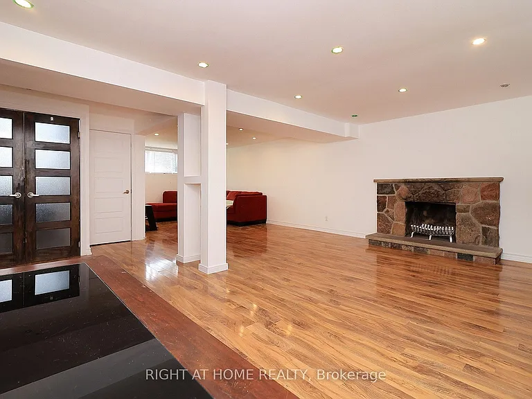 2 Chalet Rd — Photo 42