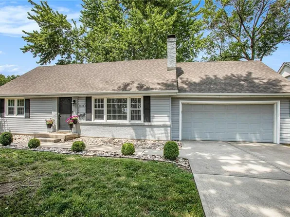 9608 Foster St, Overland Park, KS 66212