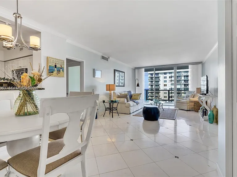 5700 Collins Ave #15D — Photo 5