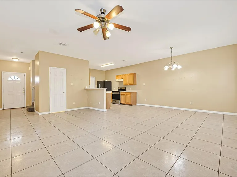 15515 Waldron Cir #B — Photo 7