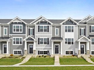8721 Clover Ln, Saint John, IN 46373