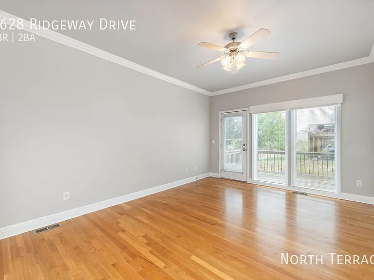 1628 Ridgeway Dr — Photo 5