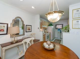 10230 Manassas Mill Rd APT R, Manassas, VA 20110