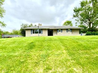 2221 E 35th St, Anderson, IN 46013