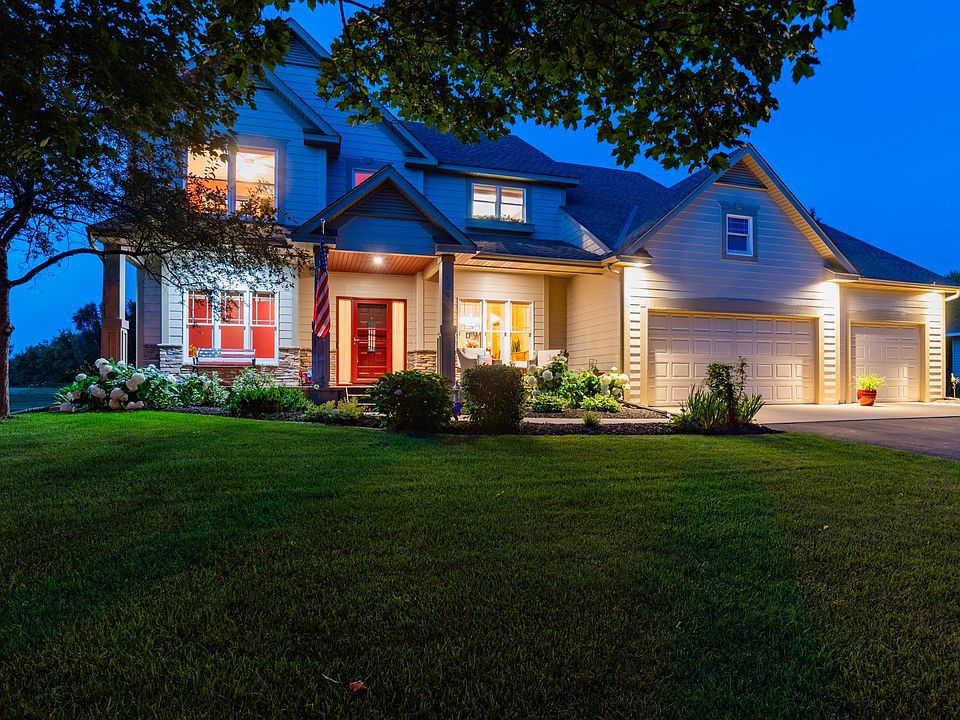 1st image of 10610 Pinnacle Way