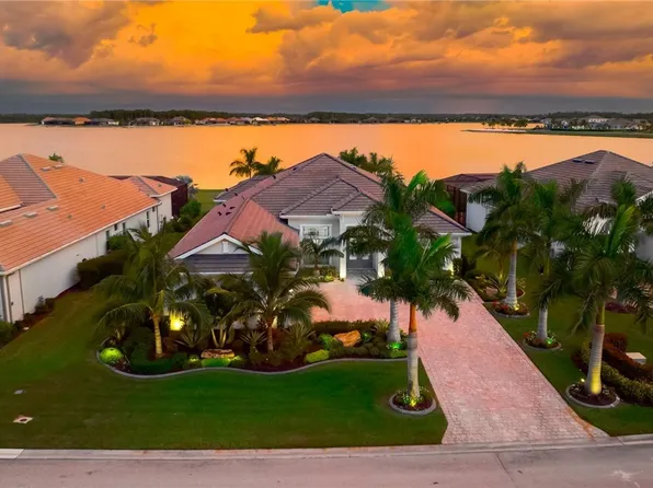 18893 Wildblue Blvd, Fort Myers, FL 33913