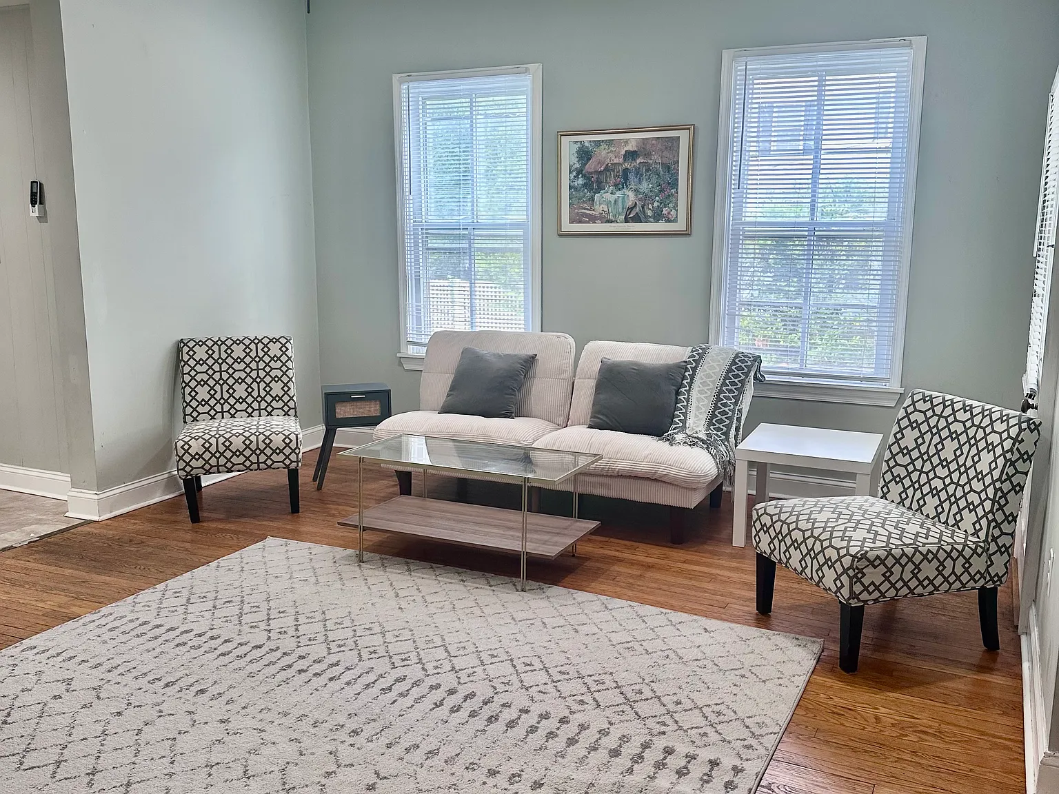 3 bed, 1.5 bath, 1508 sqft, $1,895 — Photo 2