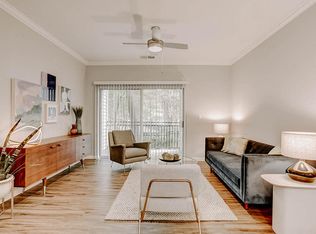 4457 Oakdale Crescent Ct #238, Fairfax, VA 22030