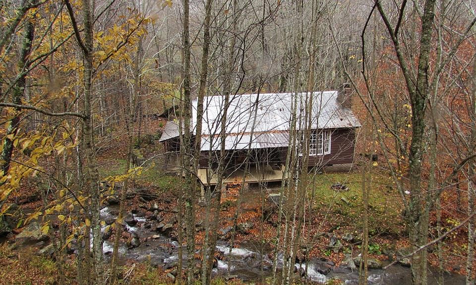 1st image of 854 Old Roan Mountain Rd