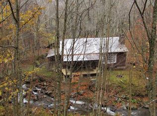 854 Old Roan Mountain Rd, Bakersville, NC 28705