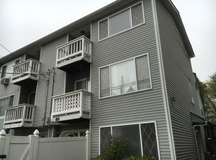 3918 Victory Blvd, Staten Island, NY 10314