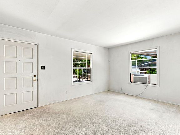 5th image of 15752 Mayall St