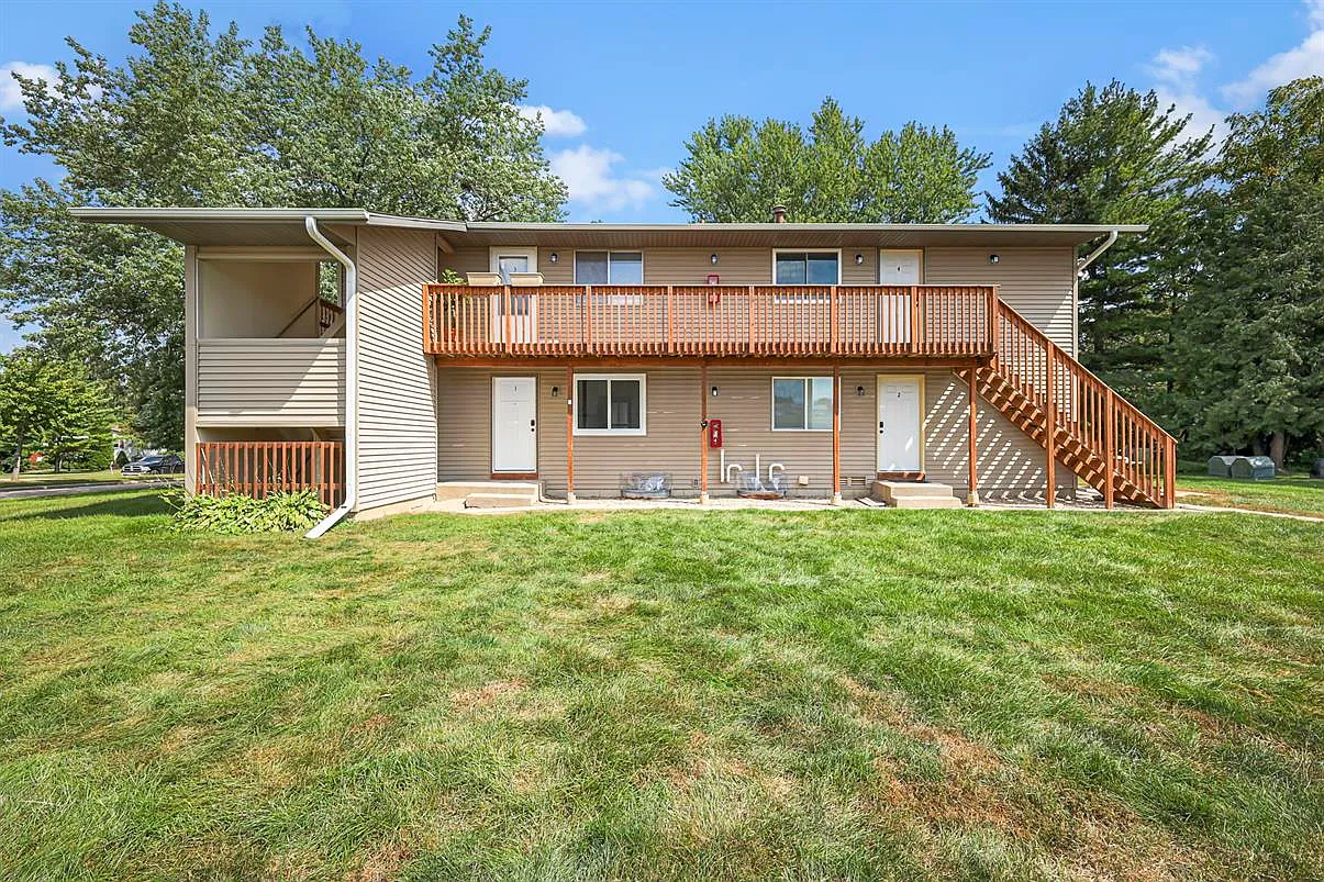 9 Simonson Blvd, Deerfield, WI 53531 — Photo 1