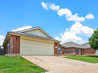8653 Hawkview Dr, Fort Worth, TX 76179