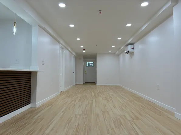 716 11th Street image 14 of 37