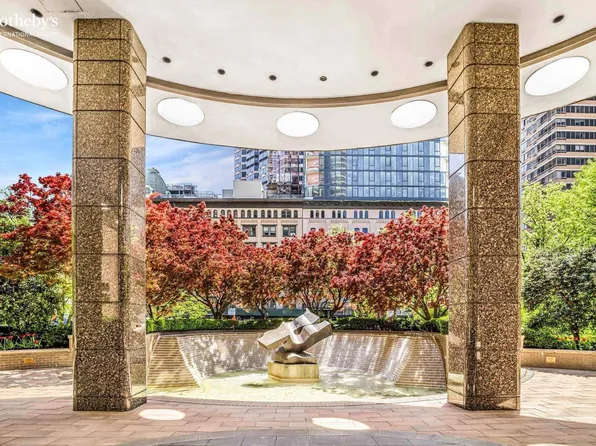 330 East 38th Street image 15 of 16