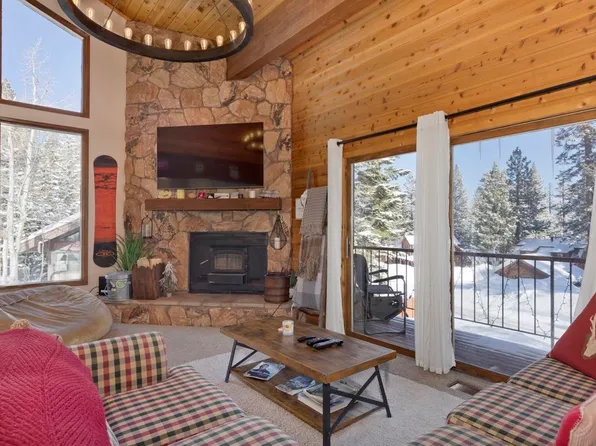 136 Tyrol Ln #4, Mammoth Lakes, CA 93546