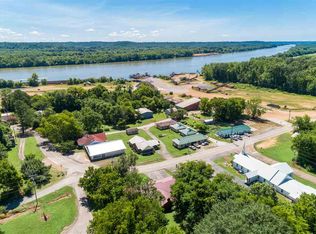 1202 Perryville Rd, Parsons, TN 38363