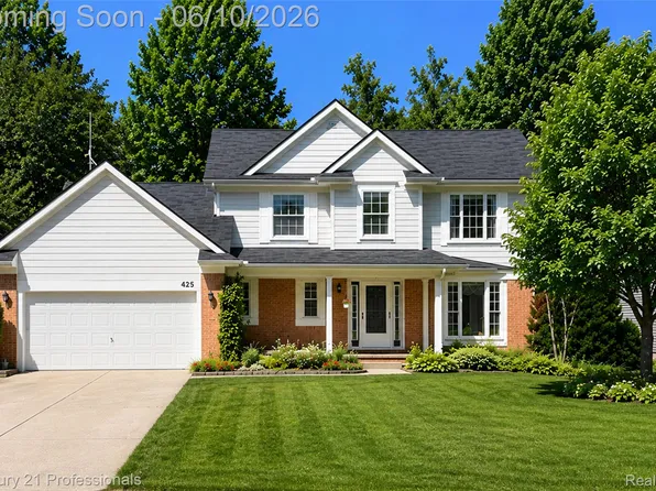 425 Cherry Grove Ln, Commerce Township, MI 48390