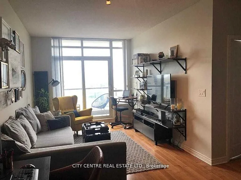 388 Prince Of Wales Dr #1907 — Photo 13
