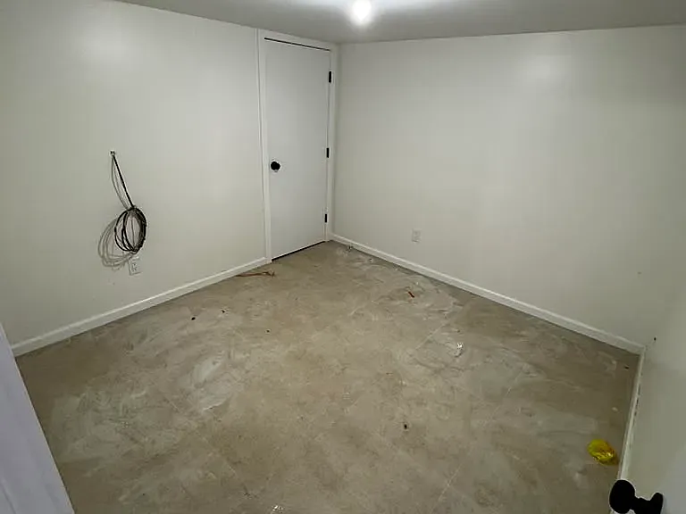33 Kennedy Dr — Photo 5