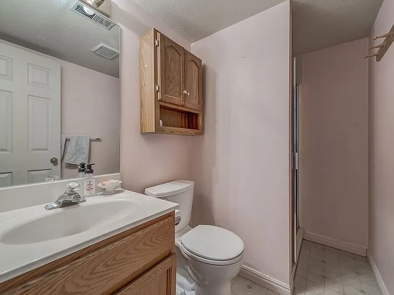 547 N 300 E #5 — Photo 7