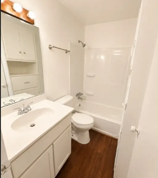 3255 Waverly St — Photo 10