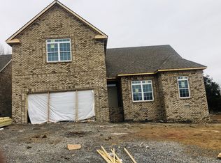 15 Walnut St, Springfield, TN 37172