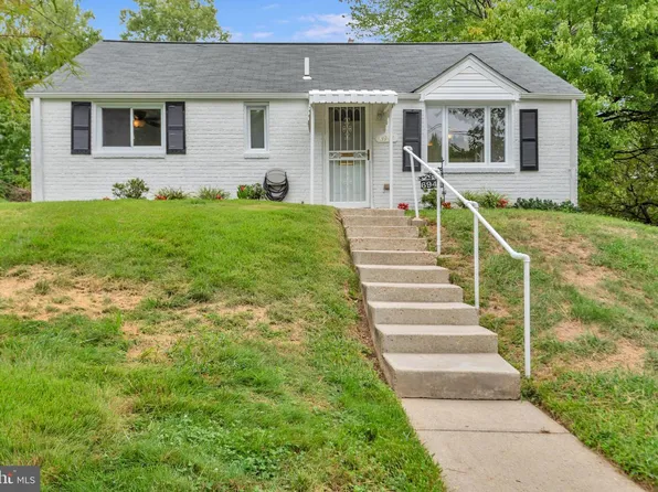 6944 Decatur Pl, Hyattsville, MD 20784
