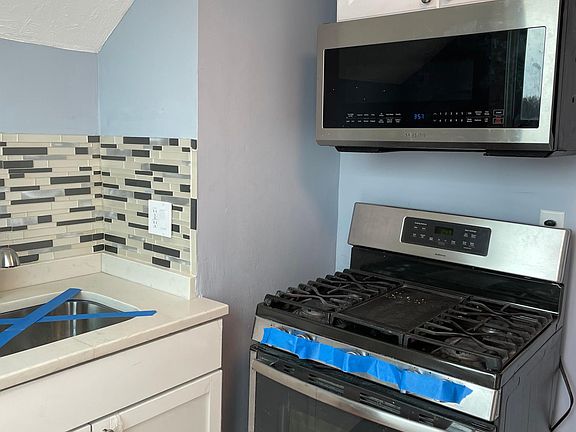 4th image of 6 Windsor St APT 6